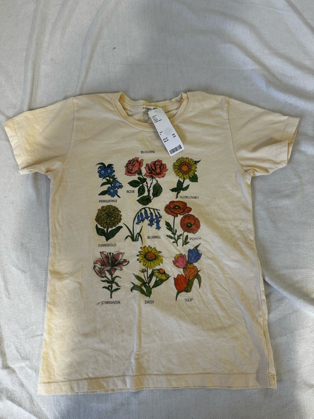 Womens future state Floral Graphic Tee - NWT small